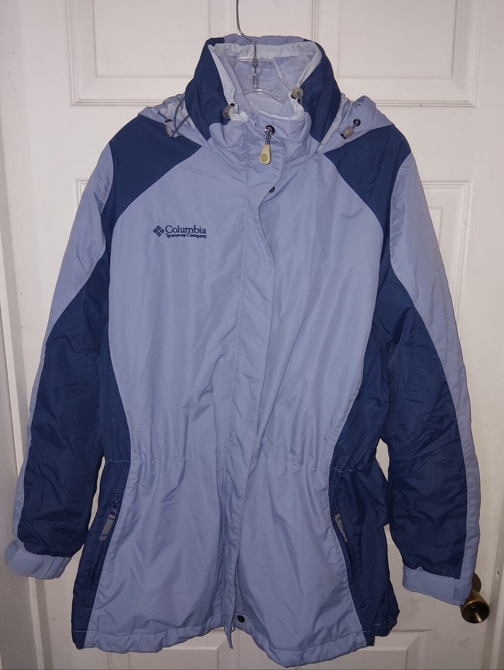 Columbia Women's Navy and Light Blue Colorblock Jacket